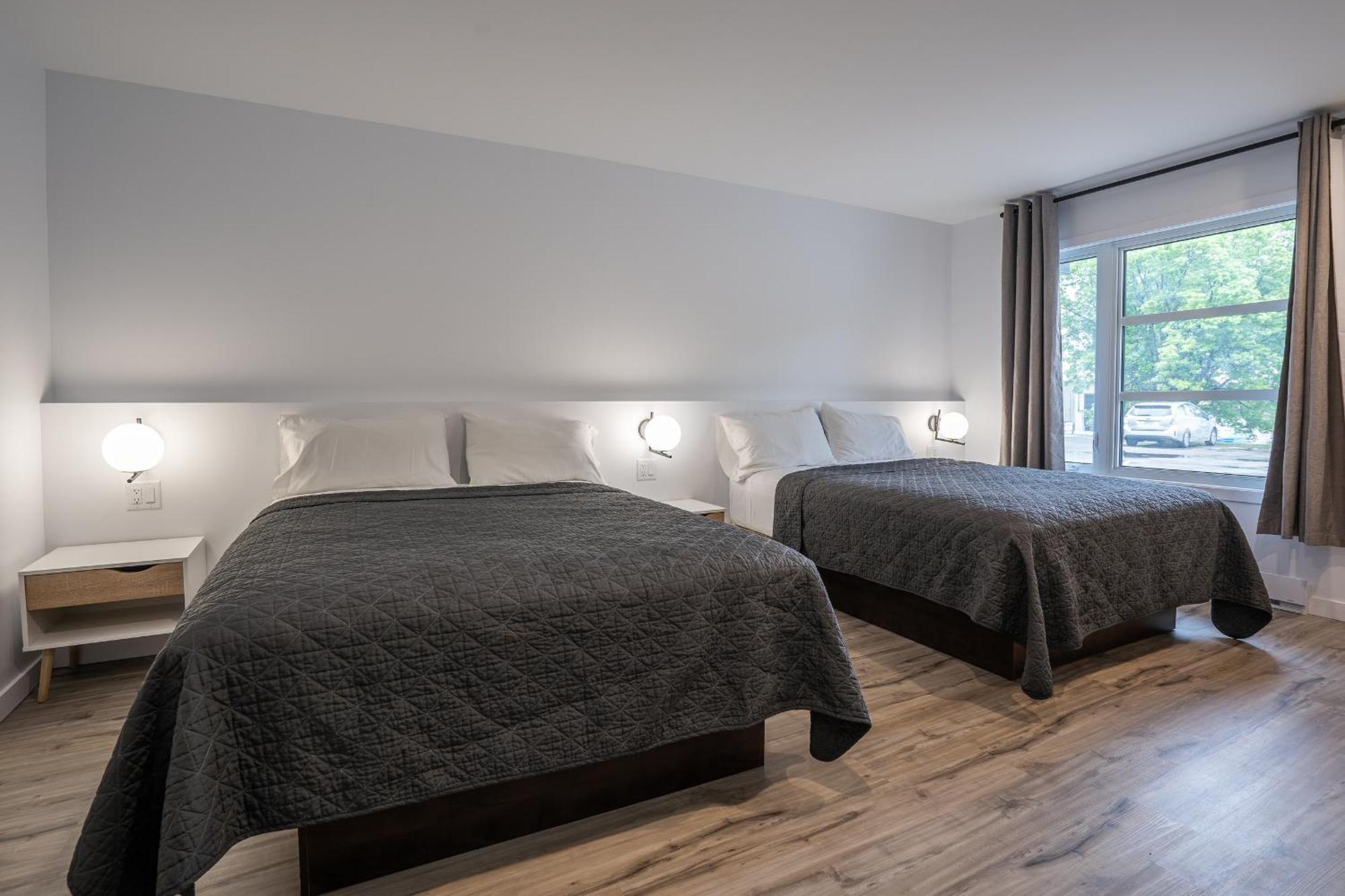 Motel Le 2020 Charlevoix à La Malbaie Extérieur photo